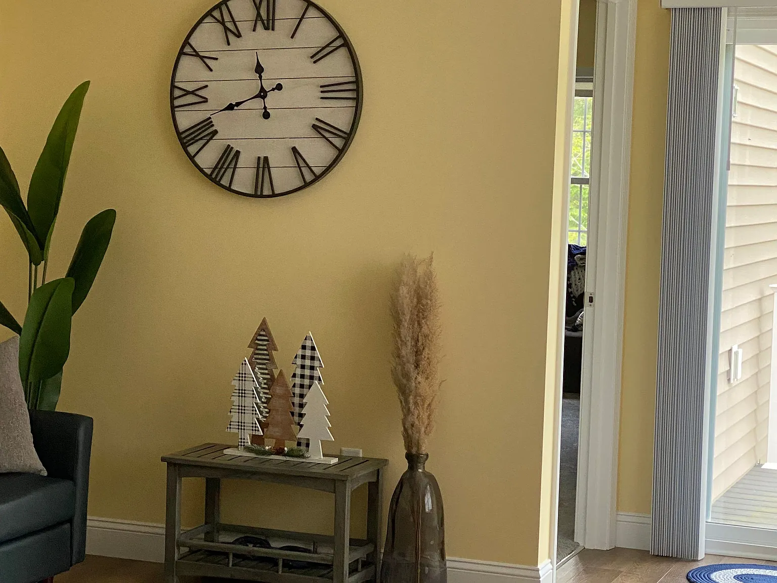 3 bed, 2.5 bath, 1650 sqft, $2,800 — Photo 2