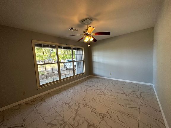 4th image of 1707 Avenue E