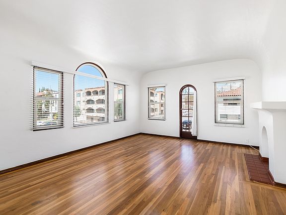 4th image of 103 W Brookes Ave