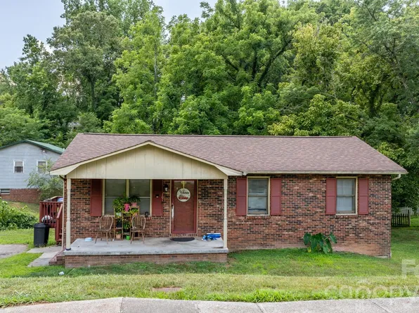 101 5th St, Morganton, NC 28655