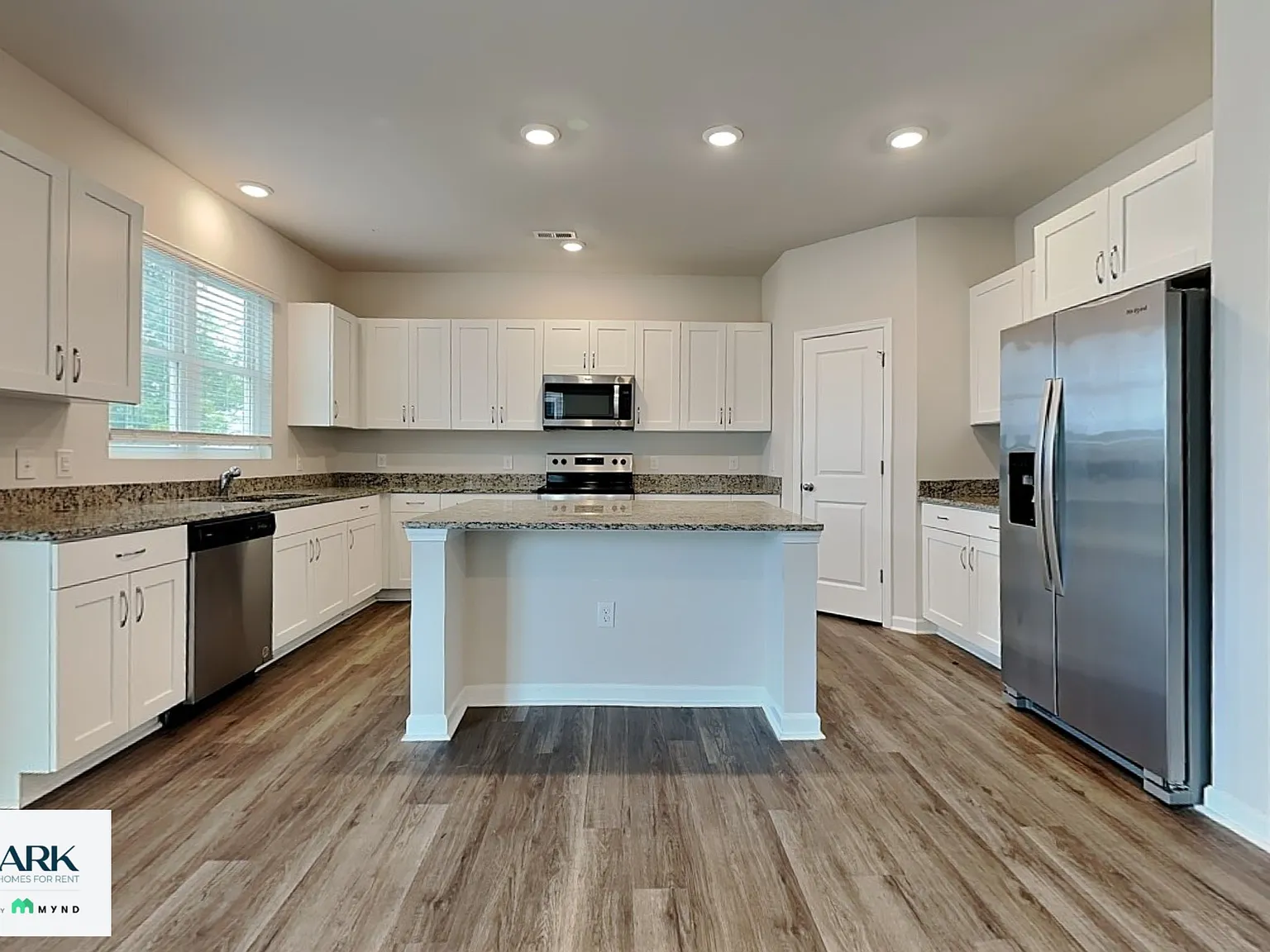 3 bed, 2.5 bath, 1788 sqft, $2,199 — Photo 3