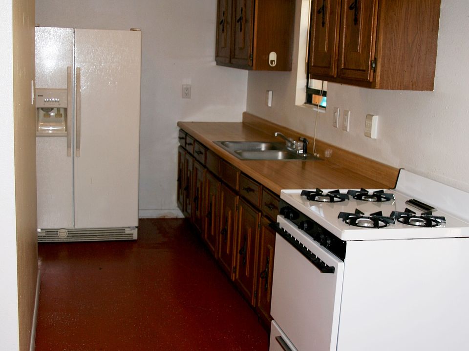 2nd image of 2531 Candelaria Rd NW APT C