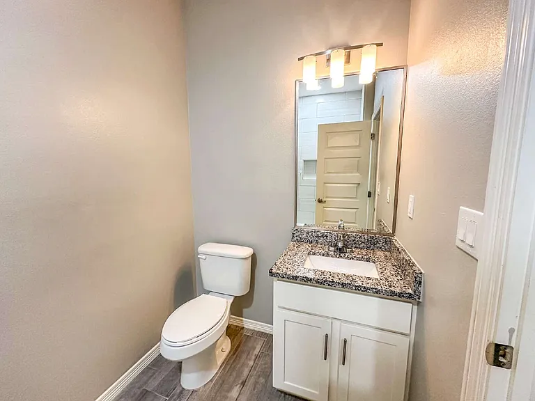 1809 Stauffer St #4 — Photo 12