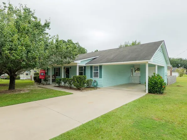 33 E Howell Dr, Lakeland, GA 31635