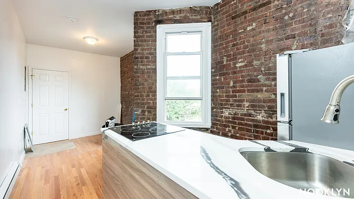 Rented by Nooklyn NYC LLC | media 6