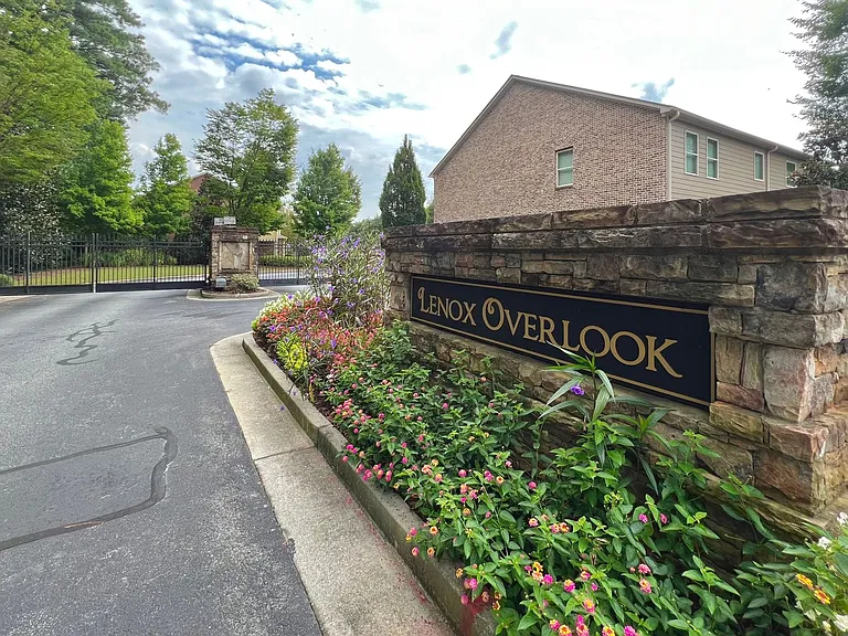 1627 Trailview Way NE — Photo 13