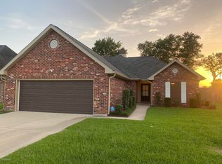 214 Beaconwood Dr, Lafayette, LA 70507