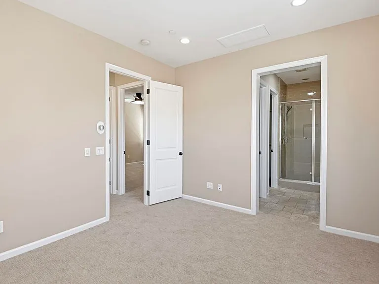 238 Firefly — Photo 7