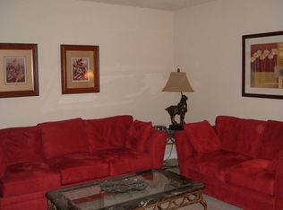 8921 Driftwood Dr, Riverside, CA 92503