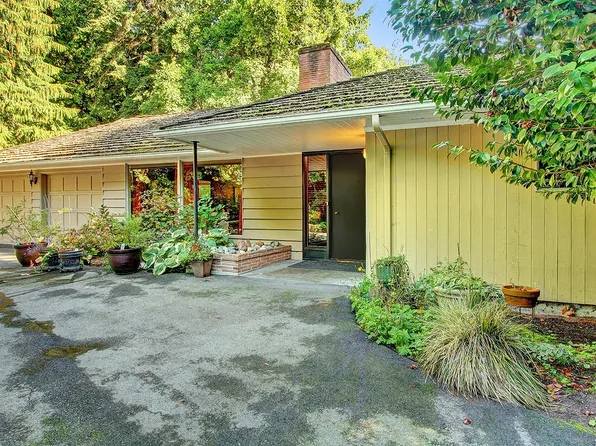 10816 Algonquin Rd, Woodway, WA 98020