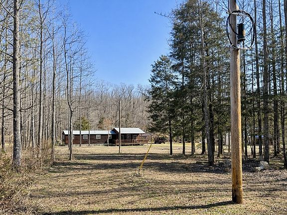 4th image of 664 Russ Valley Rd