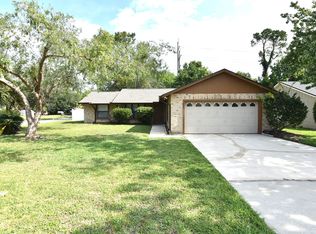101 Mockingbird Ln, Winter Springs, FL 32708
