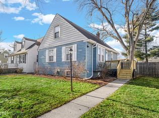 17622 Community St, Lansing, IL 60438