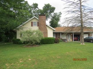 732 S State Road 61, Winslow, IN 47598