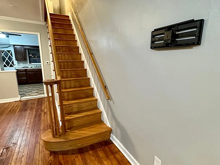 2313 S Mole St — Photo 4