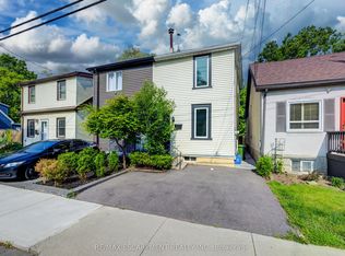 57 1/2 Breadalbane St, Hamilton, ON L8R3G2