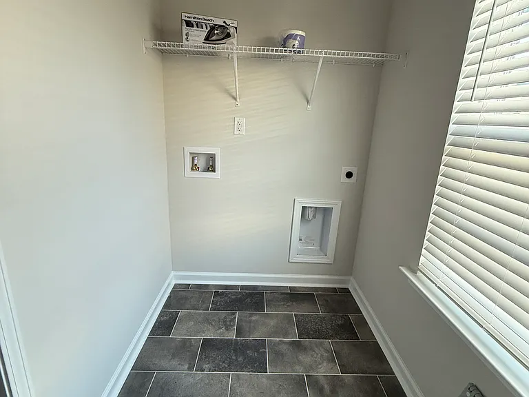 127 Foundation Way — Photo 3