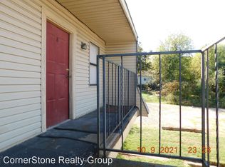 1706 S R St APT 3, Fort Smith, AR 72901