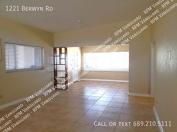 4th image of 1221 Berwyn Rd