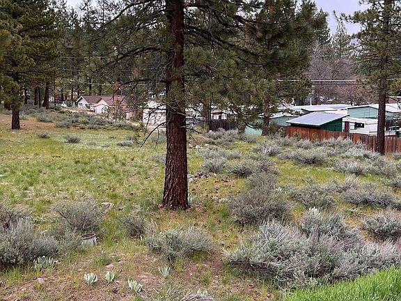 5th image of 000 E Spruce Ave