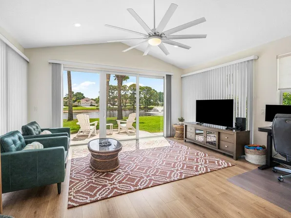 12811 Oak Knoll Drive, Palm Beach Gardens, FL 33418