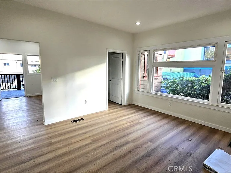 1034 Beacon Ave #1034 — Photo 9