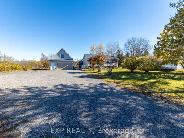 841 Rock Rd, North Grenville, ON K0G 1T0