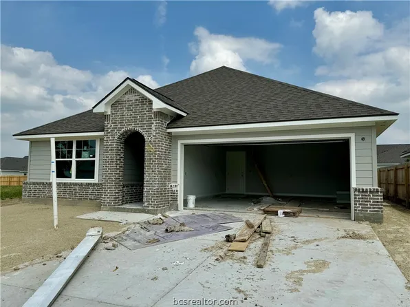 3116 Charge Ln, Bryan, TX 77808