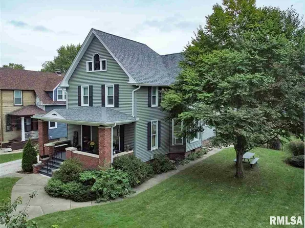 765 Willard St, Galesburg, IL 61401