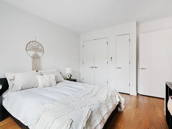 3rd image of 643 E 11th St APT 5b