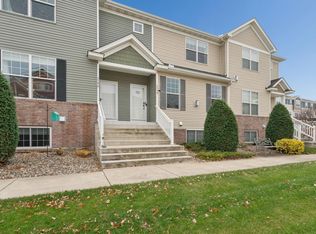 7748 Madelyn Creek Dr, Victoria, MN 55386