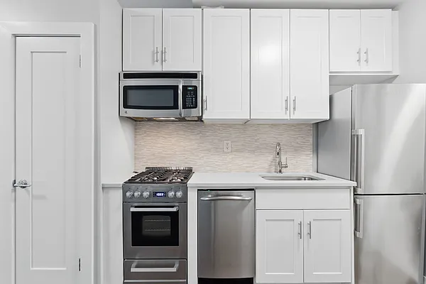 Rented by Cooper & Cooper Real Estate | media 2