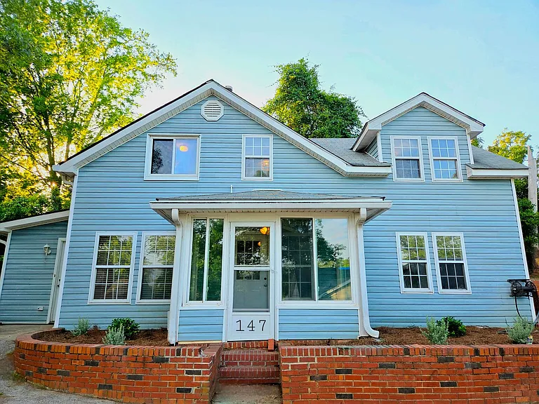 147 Lakemont Dr #B — Photo 1