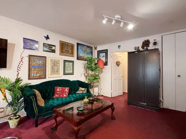 85 8th Avenue image 5 of 12