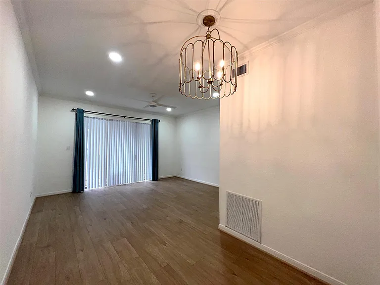 2425 Underwood St #154 — Photo 15
