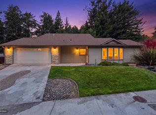 2015 Foxwood Dr, Eureka, CA 95503
