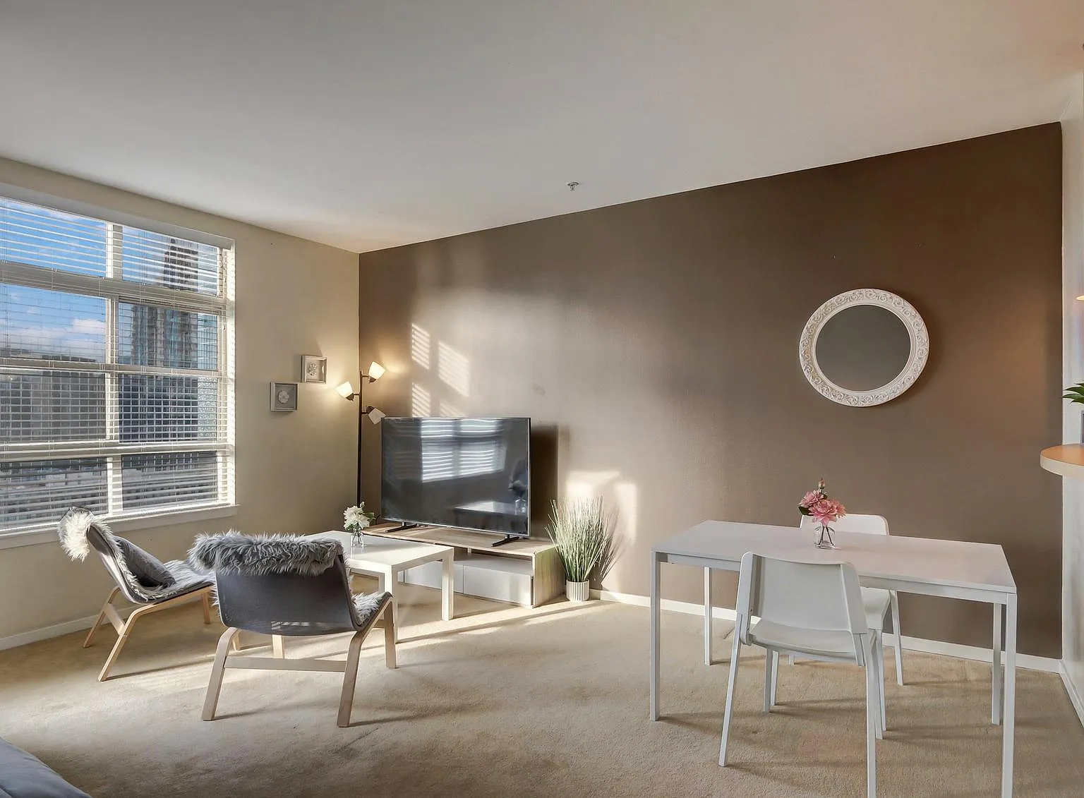 1 bed, 658 sqft, $2,500 — Photo 3