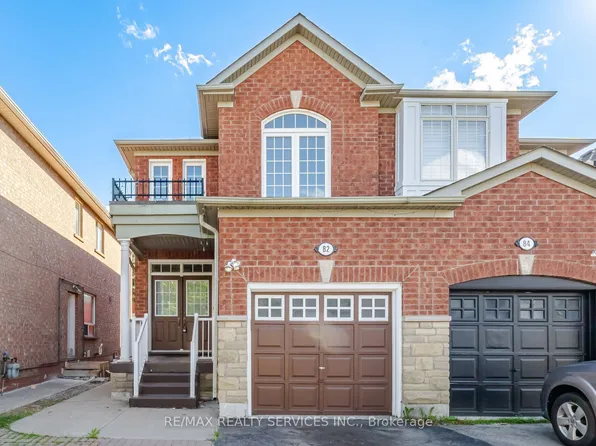 82 Rubysilver Dr, Brampton, ON L6P 1R1