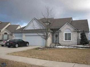 31046 Broderick Dr, Chesterfield, MI 48051