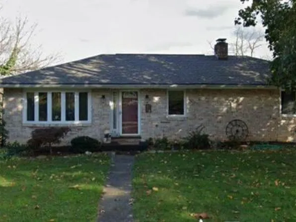 141 Shatto Dr, Carlisle, PA 17013