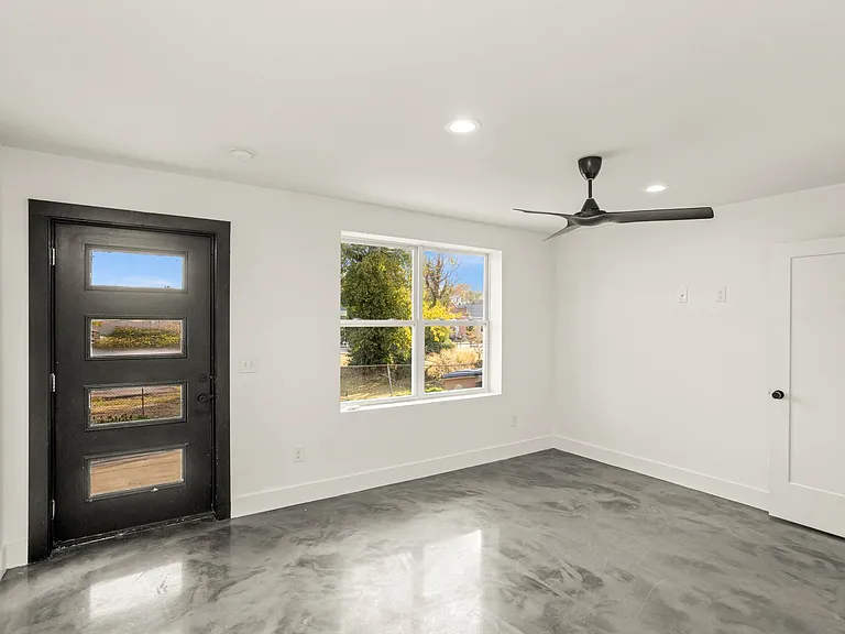 11A Garden St #A — Photo 17