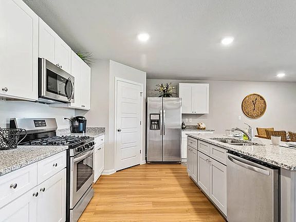 5th image of 10652 Paget Dr W #36608