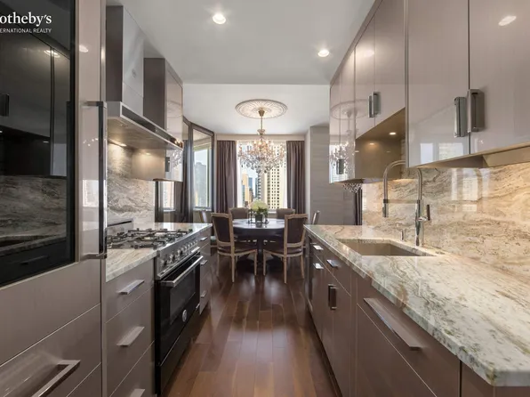 401 East 60th Street image 3 of 10