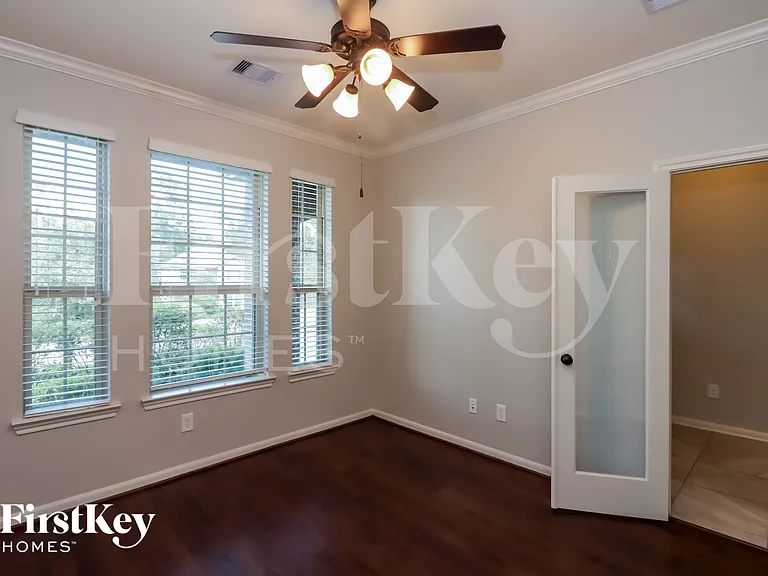 2 Bellshill Cir — Photo 13