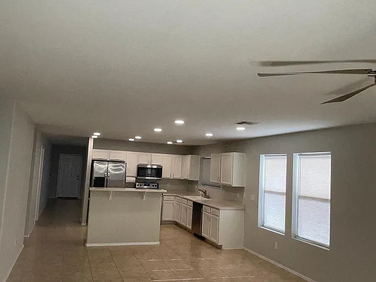 1074 E Pinto Dr — Photo 5