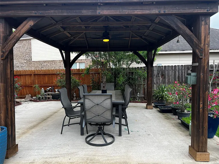 2311 Echo Harbor Dr — Photo 35