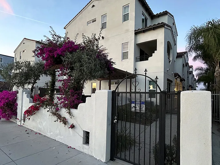 8425 Telegraph Rd — Photo 5