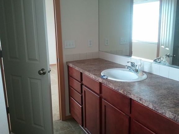 4th image of 6254 Park St E