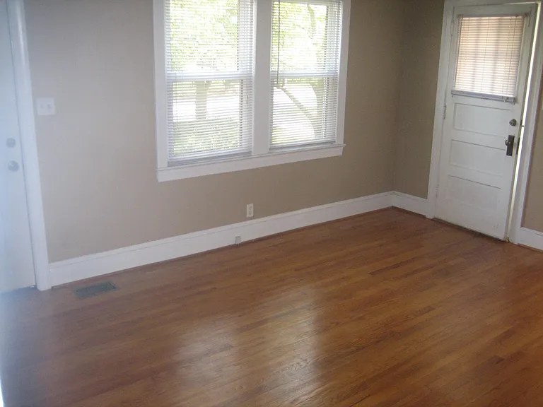3101 Peebles Dr — Photo 3