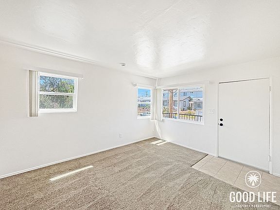 4th image of 1023 Hayes Ave